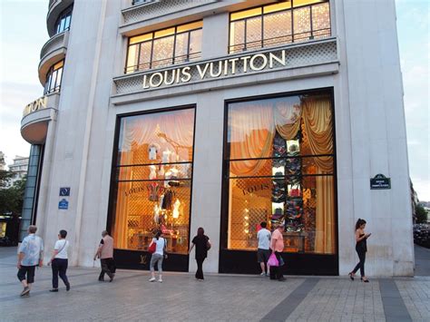 Louis Vuitton paris